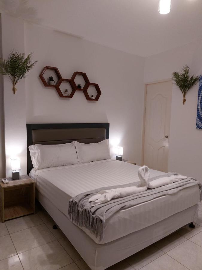 Bonsai Jacuzzi Suites 팡라오 외부 사진